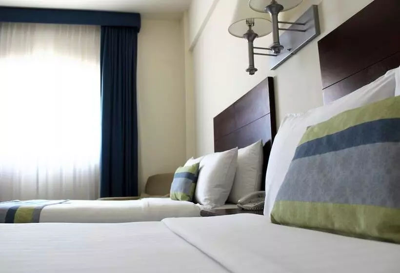 Hotelli Aeropuerto Los Cabos