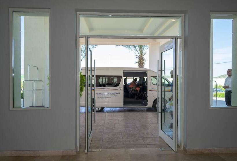 هتل Aeropuerto Los Cabos