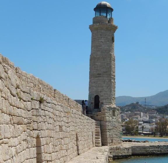 فندق Aloe Apartments