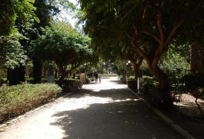 فندق Aloe Apartments