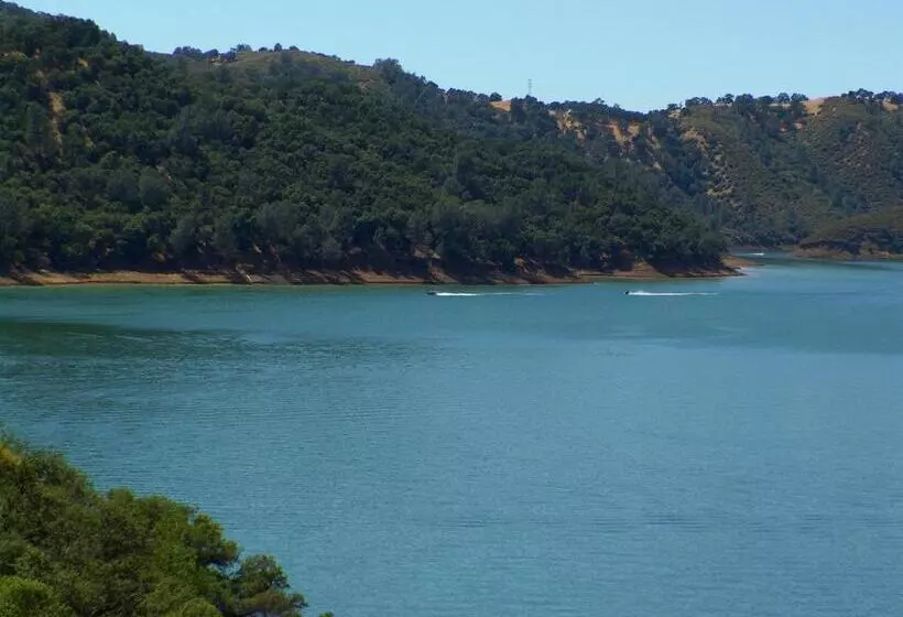 ホテル Americas Best Value Inn Vacaville