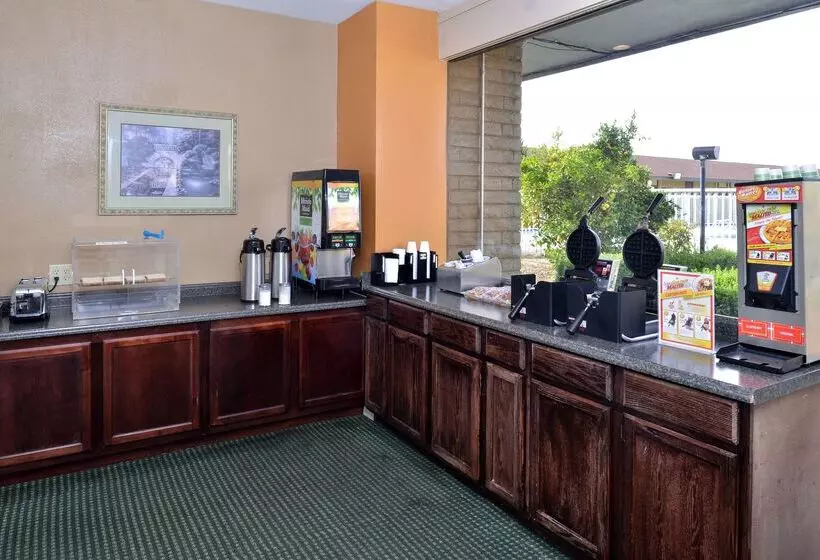 ホテル Americas Best Value Inn Vacaville