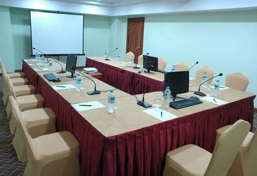 Hotelli Best Western Green Hill