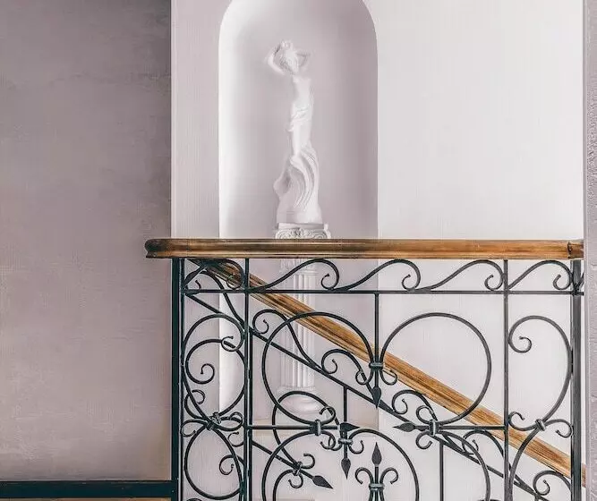 Black Sea Hotel Kyiv