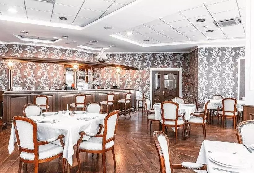 Black Sea Hotel Kyiv