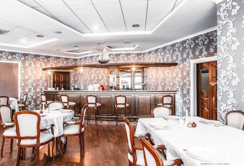 Black Sea Hotel Kyiv