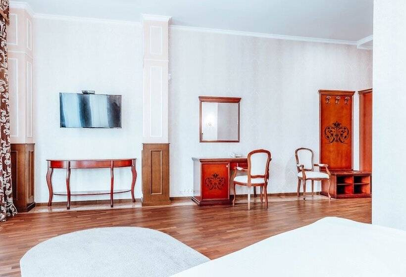 Black Sea Hotel Kyiv