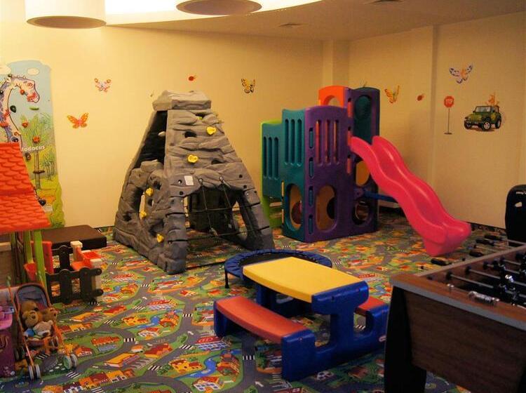 ホテル Business Faltom Gdynia