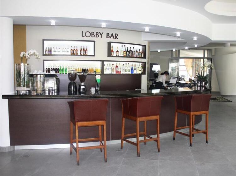 ホテル Business Faltom Gdynia