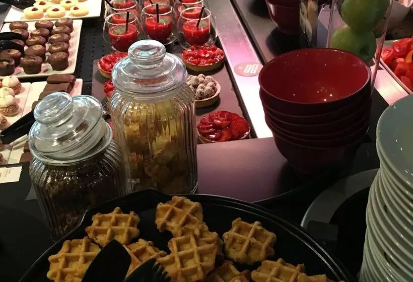 호텔 Campanile Lille Euralille