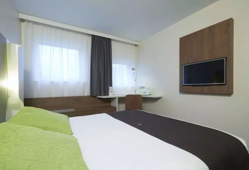 호텔 Campanile Lille Euralille