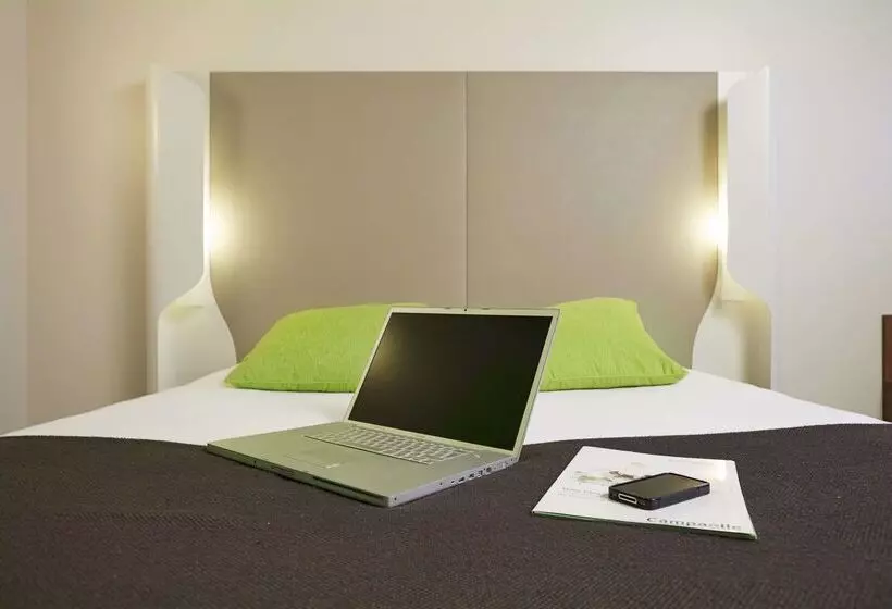 호텔 Campanile Lille Euralille