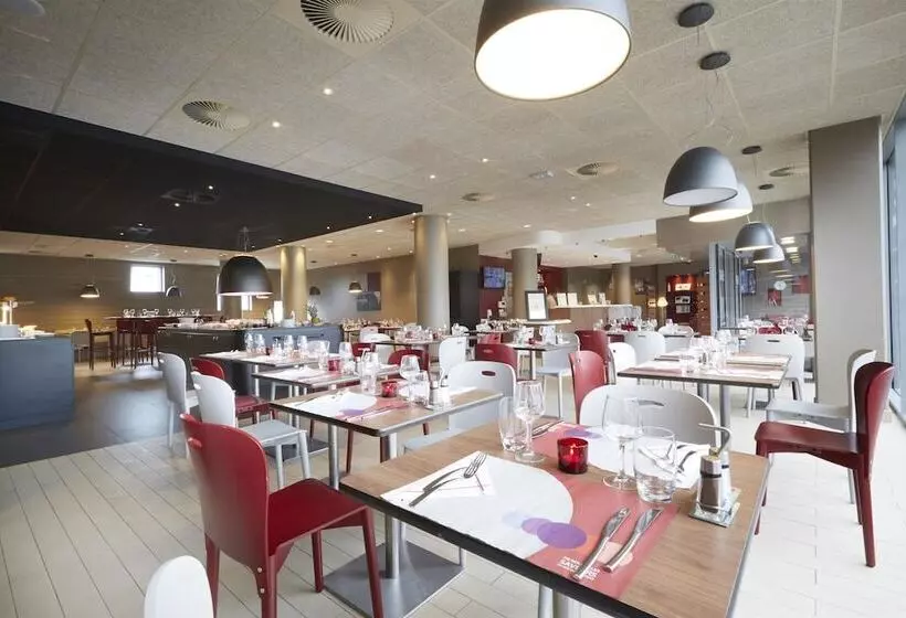 호텔 Campanile Lille Euralille