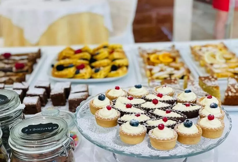 هتل Cannes in Pieno Centro