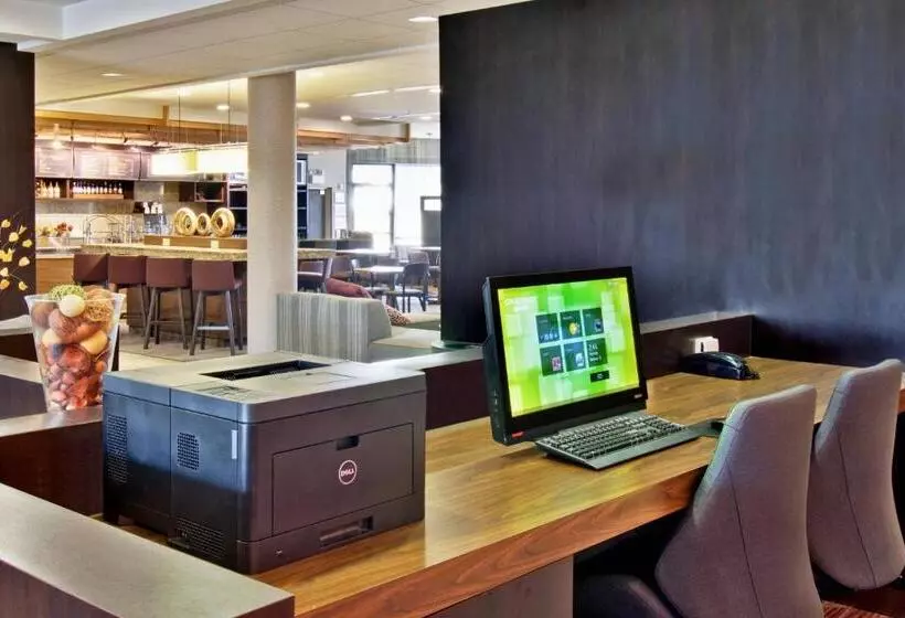 酒店 Courtyard By Marriott Clarksville