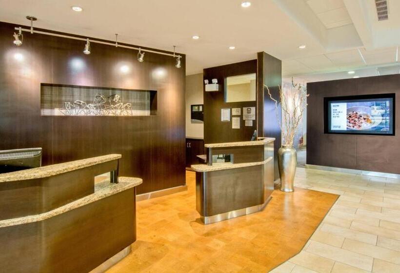 ホテル Courtyard By Marriott Clarksville