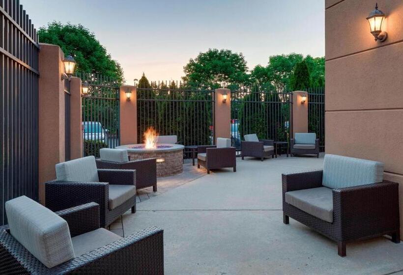 ホテル Courtyard By Marriot Cranbury South Brunswick