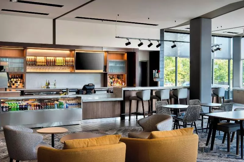 ホテル Courtyard By Marriott Philadelphia South At The Navy Yard