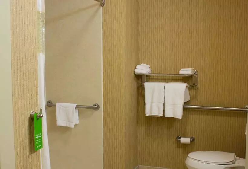 Отель Hampton Inn Junction City
