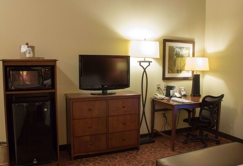 فندق Hampton Inn Junction City