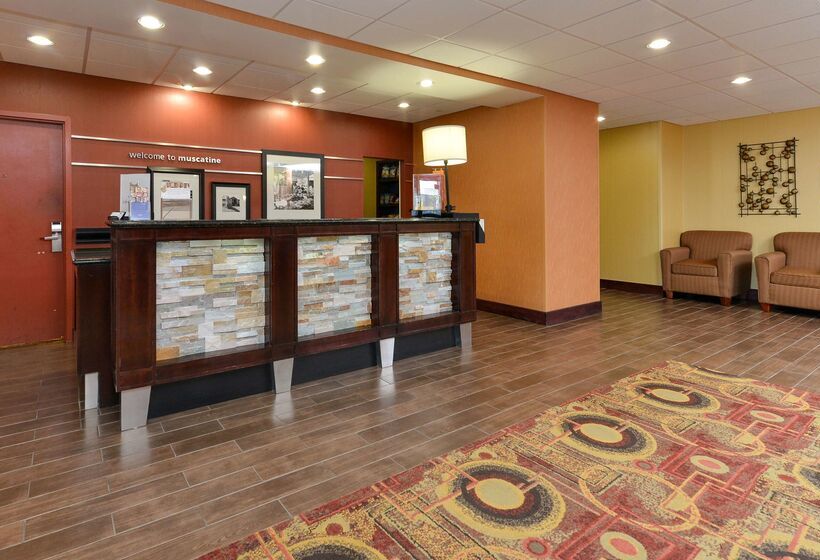 酒店 Hampton Inn Muscatine