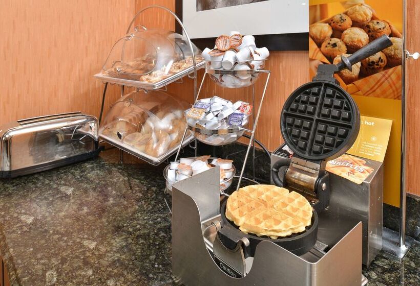 酒店 Hampton Inn Muscatine