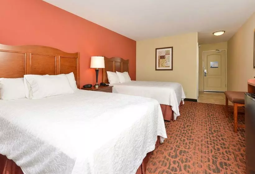 酒店 Hampton Inn Muscatine