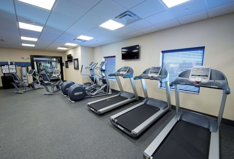 فندق Hampton Inn & Suites Bismarck Northwest