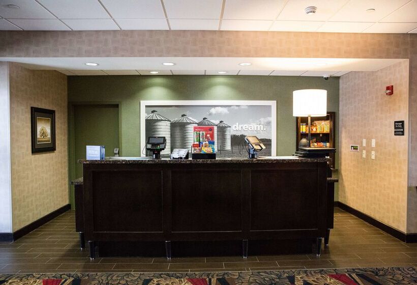 فندق Hampton Inn & Suites Bismarck Northwest