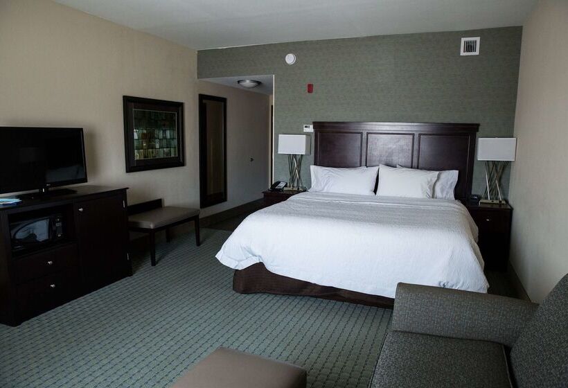 فندق Hampton Inn & Suites Bismarck Northwest