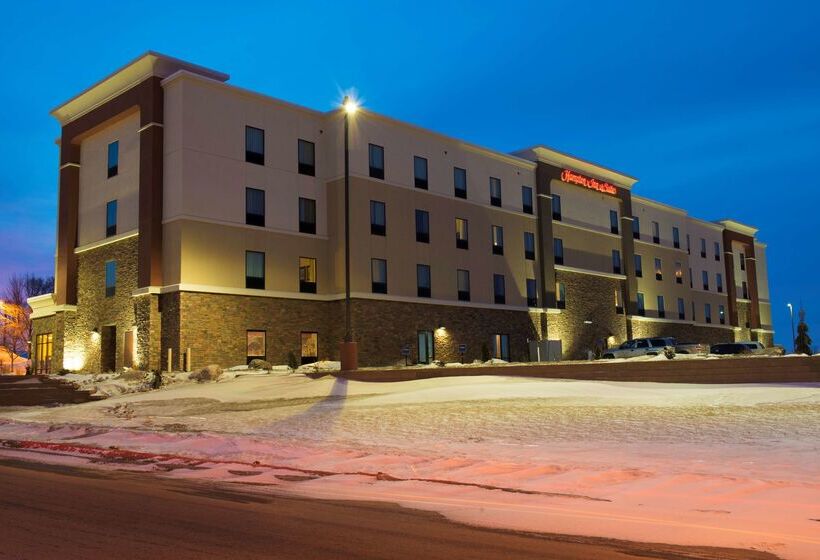 فندق Hampton Inn & Suites Bismarck Northwest