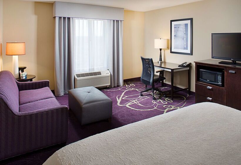 فندق Hampton Inn & Suites Lansing West