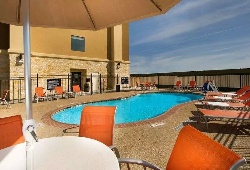 Отель Hampton Inn Temple