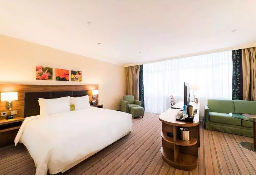 ホテル Hilton Garden Inn Krasnoyarsk