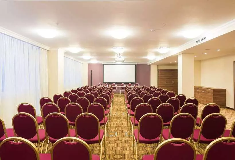 ホテル Hilton Garden Inn Krasnoyarsk