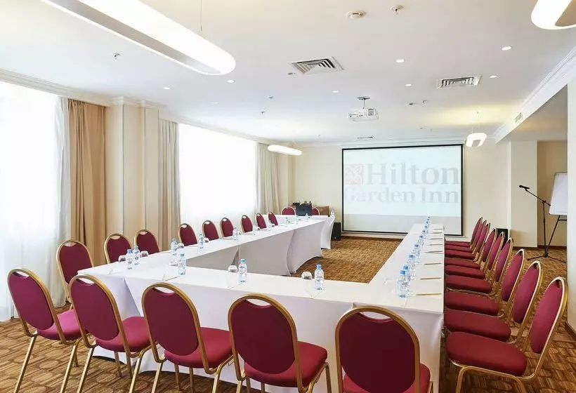 ホテル Hilton Garden Inn Krasnoyarsk