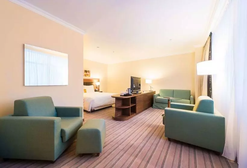 ホテル Hilton Garden Inn Krasnoyarsk