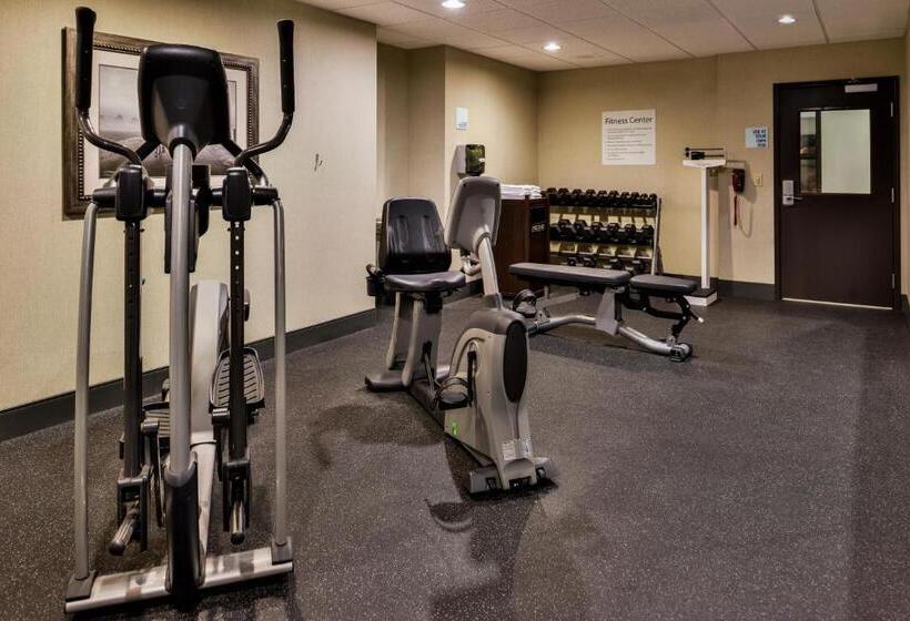 호텔 Holiday Inn Express & Suites Emporia Northwest, An Ihg