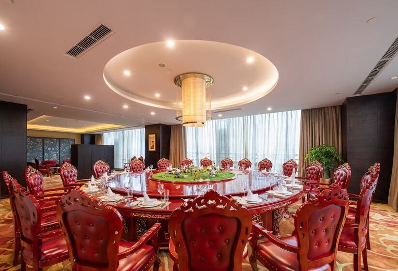 Отель Howard Johnson Hitech Plaza Chengdu