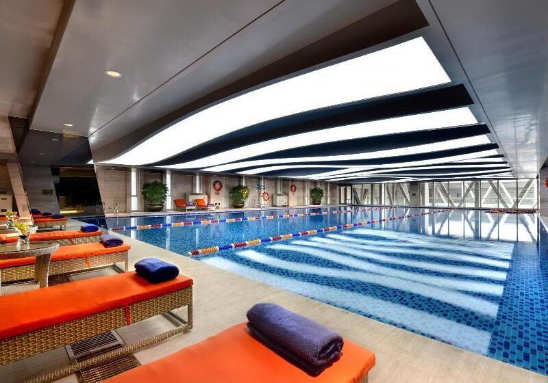 Отель Howard Johnson Hitech Plaza Chengdu