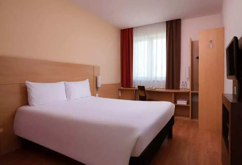 ホテル Ibis Moscow Centre Bakhrushina