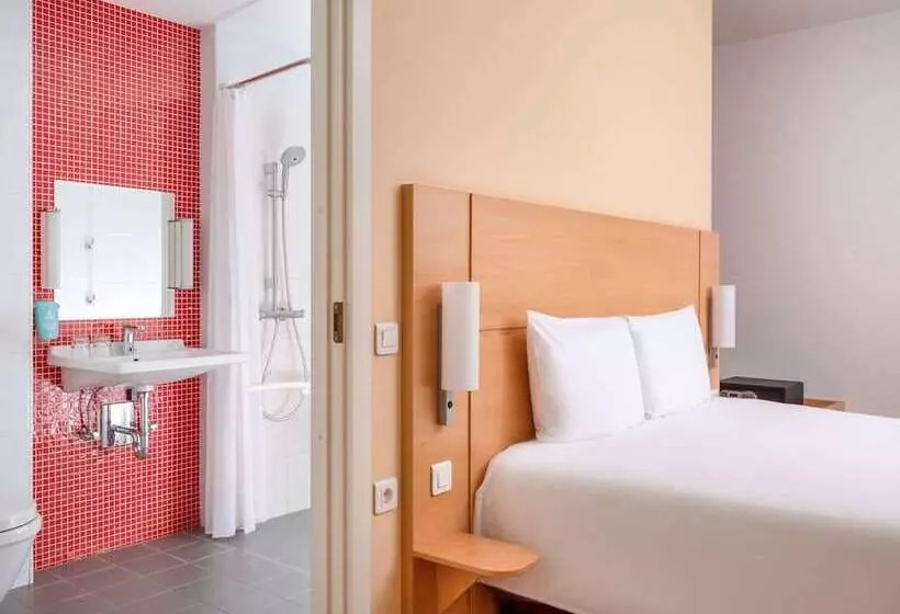 ホテル Ibis Moscow Centre Bakhrushina