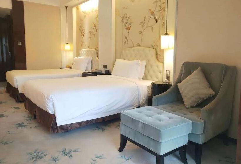 فندق Ramada Plaza Qiandeng Kunshan