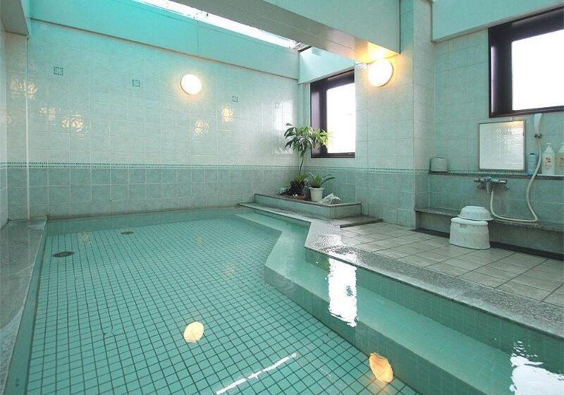 בית מלון כפרי Route Inn Naha Asahibashi Ekihigashi