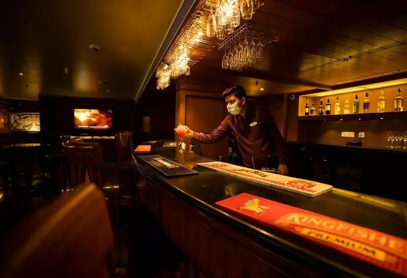 בית מלון כפרי Royal Orchid Central Shimoga