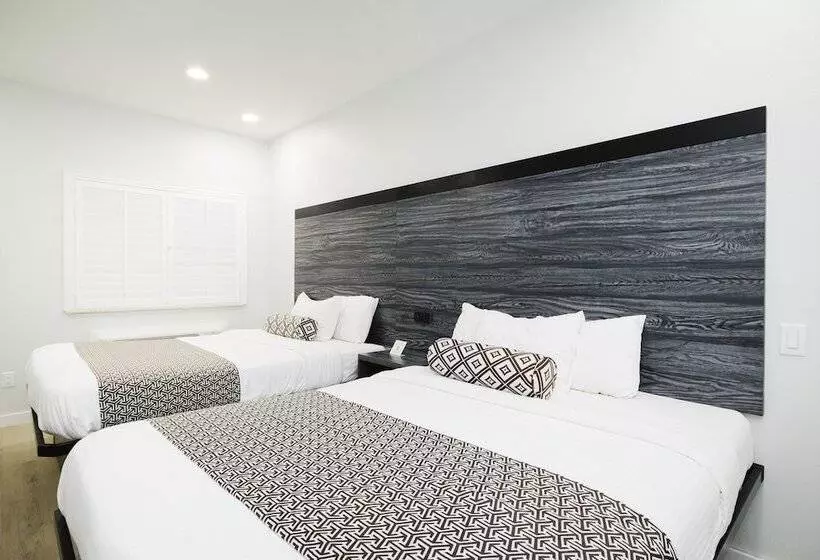 Hotelli Sapphire Inn And Suites