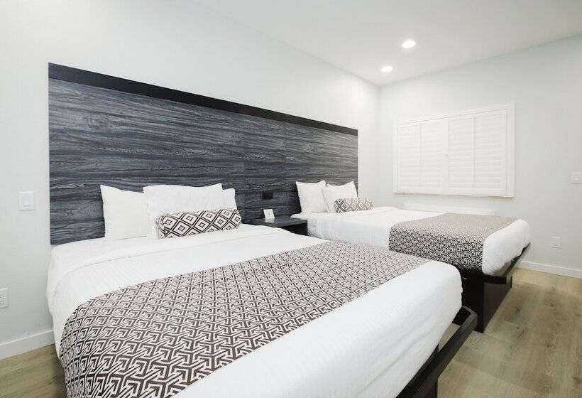 בית מלון כפרי Sapphire Inn And Suites