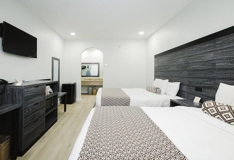 בית מלון כפרי Sapphire Inn And Suites