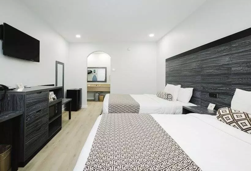 Hotelli Sapphire Inn And Suites