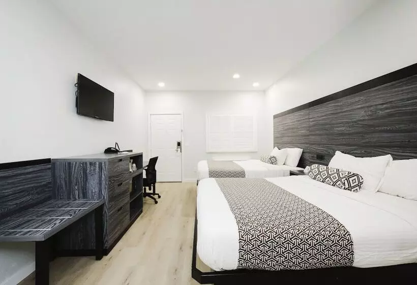 Hotelli Sapphire Inn And Suites